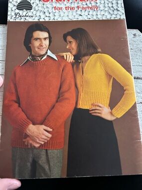 5/$25 Beehive patons 1960Men’s Rust Crewneck Sweater pattern book